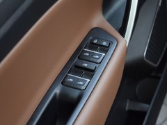 2016款 1.8TD 自动四驱智尊型