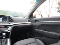 2016款 1.4T 双离合炫动·旗舰型
