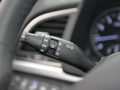 2016款 1.4T 双离合炫动·旗舰型