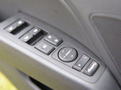 2016款 1.4T 双离合炫动·旗舰型