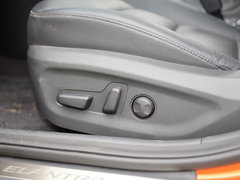 2016款 1.4T 双离合炫动·旗舰型