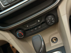 2016款 18T 双离合精英型