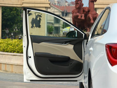 2016款 18T 双离合精英型