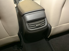 2016款 18T 双离合精英型