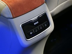 2016款 1.5L 尊贵型