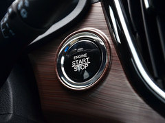 2016款 1.6L 尊贵型