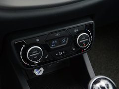 2016款 1.6L 尊贵型