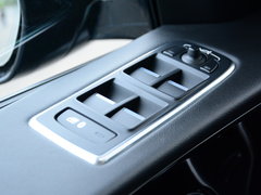 2016款 2.0T R-SPORT运动版