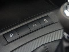 2016款 1.5L 手动尊贵型