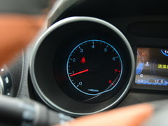 2016款 1.5L 手动尊贵型