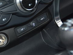 2016款 1.5L 手动豪华型