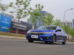 2016款 220TURBO 自动尊耀版