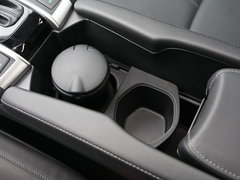 2016款 220TURBO 自动尊耀版