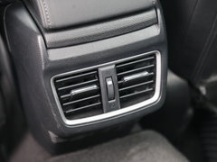 2016款 220TURBO 自动尊耀版