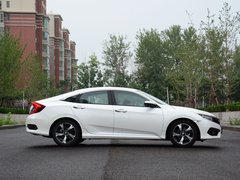 2016款 220TURBO 自动尊耀版