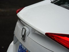 2016款 220TURBO 自动尊耀版