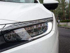 2016款 220TURBO 自动尊耀版