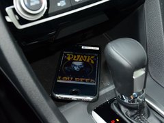 2016款 220TURBO 自动尊耀版