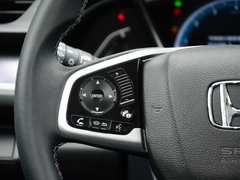 2016款 220TURBO 自动尊耀版