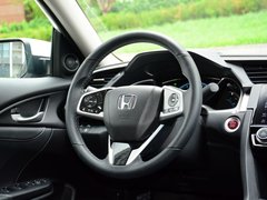 2016款 220TURBO 自动尊耀版