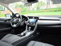 2016款 220TURBO 自动尊耀版