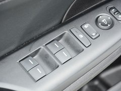 2016款 220TURBO 自动尊耀版