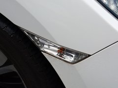 2016款 220TURBO 自动尊耀版