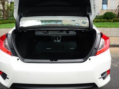 2016款 220TURBO 自动尊耀版