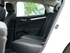 2016款 220TURBO 自动尊耀版