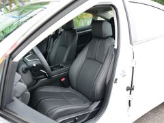 2016款 220TURBO 自动尊耀版