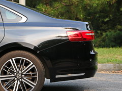 2016款 1.8T 旗舰型