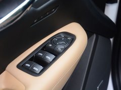 2016款 28T 四驱铂金版
