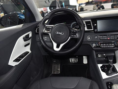 2017款 1.6L 标准版