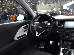 2017款 1.6L 标准版