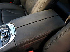 2016款 1.8T 尊雅型