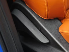 2016款 1.5T 手动耀尊版