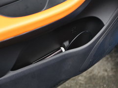2016款 1.5T 手动耀尊版