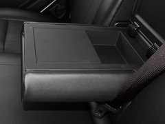 2016款 2.3T 手动尊贵版