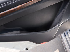 2016款 2.3T 手动尊贵版