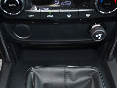 2016款 2.3T 手动尊贵版
