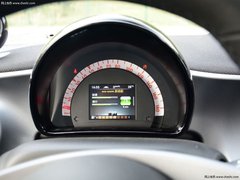 2016款 0.9T 先锋版