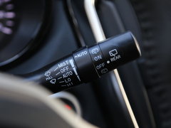 2016款 2.0T 两驱自动汽油豪华天窗版5座