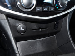 2016款 F600L 1.5T 豪华型
