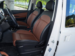 2016款 F600L 1.5T 豪华型