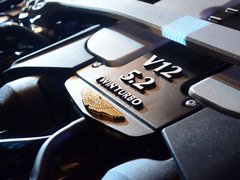 2016款 DB11 5.2T 基本型