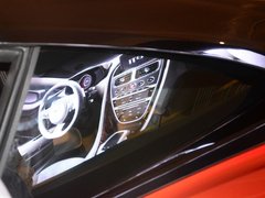 2016款 DB11 5.2T 基本型