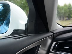 2016款 2.0T 自動兩驅精英型
