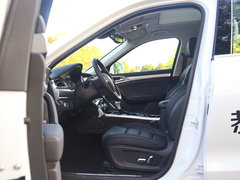 2016款 2.0T 自動兩驅精英型