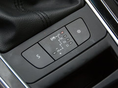 2016款 1.6T 自动豪华版