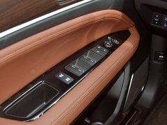 2017款 370TURBO 四驱尊贵版
